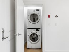 16 Boardman St 202, Boston MA 02128
