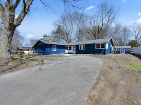 109 Hastings St, Framingham MA 01701