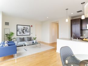 400 Stuart 18C, Boston MA 02116