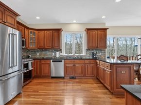390 Hudson St, Northborough MA 01532
