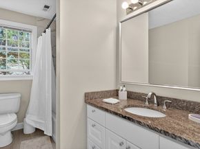 390 Hudson St, Northborough MA 01532