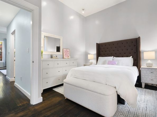 202 W Springfield St 3, Boston MA 02118