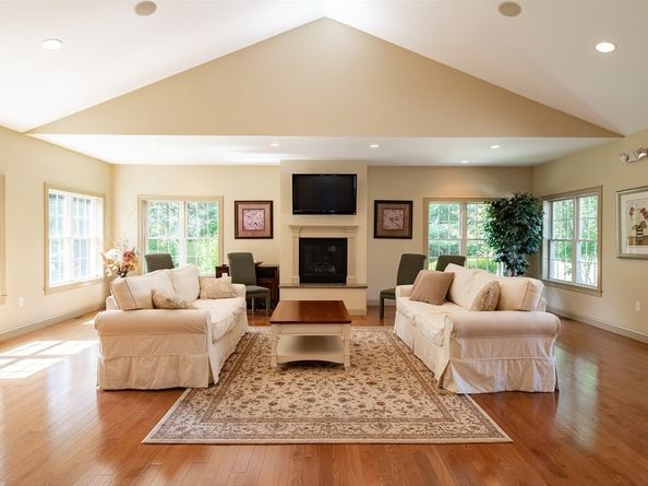 6 Carriage Ln 6, Duxbury MA 02332