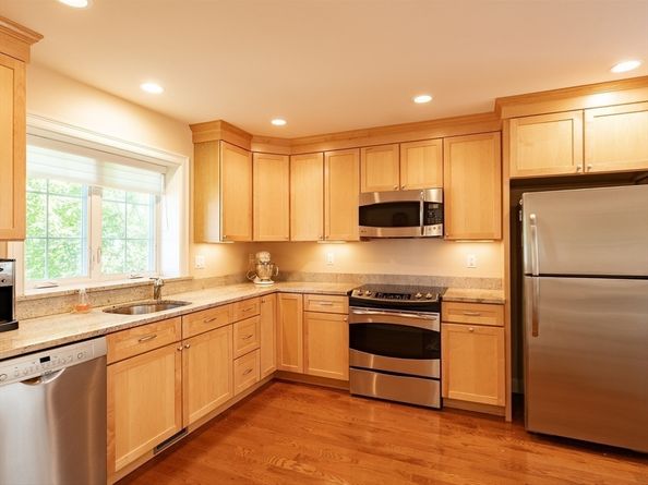6 Carriage Ln 6, Duxbury MA 02332