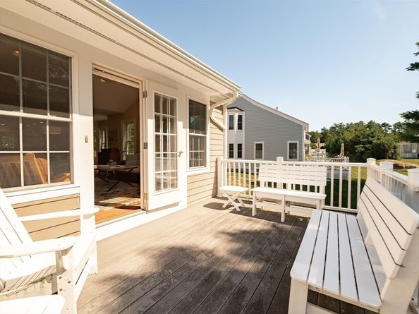 6 Carriage Ln 6, Duxbury MA 02332
