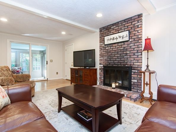 11 Barnet Road, Sudbury MA 01776