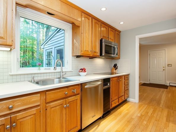 11 Barnet Road, Sudbury MA 01776