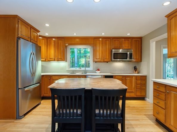 11 Barnet Road, Sudbury MA 01776