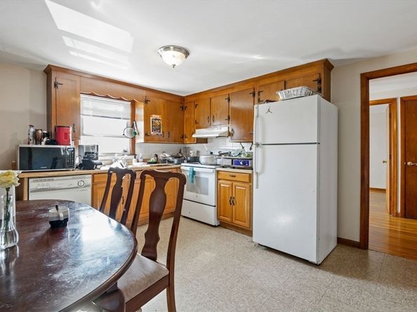 48 Hardwick St, Boston MA 02135