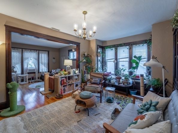 10 Lamar Ave, Worcester MA 01604