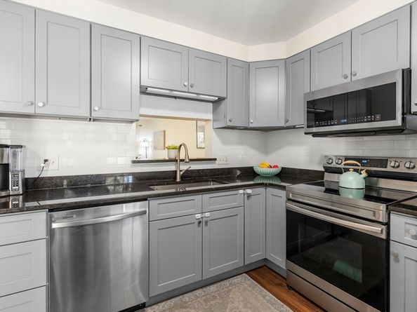 108 Laurelwood Dr 108, Hopedale MA 01747