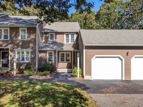 108 Laurelwood Dr 108, Hopedale MA 01747