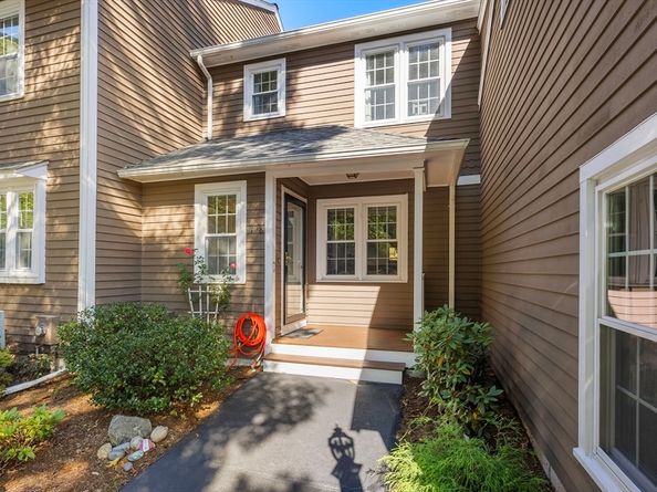 108 Laurelwood Dr 108, Hopedale MA 01747