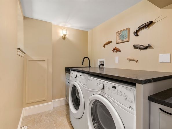 63 Crabtree Rd, Quincy MA 02171