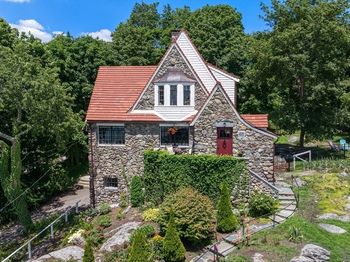 63 Crabtree Rd