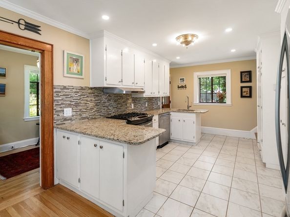 63 Crabtree Rd, Quincy MA 02171