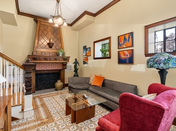 63 Crabtree Rd, Quincy MA 02171