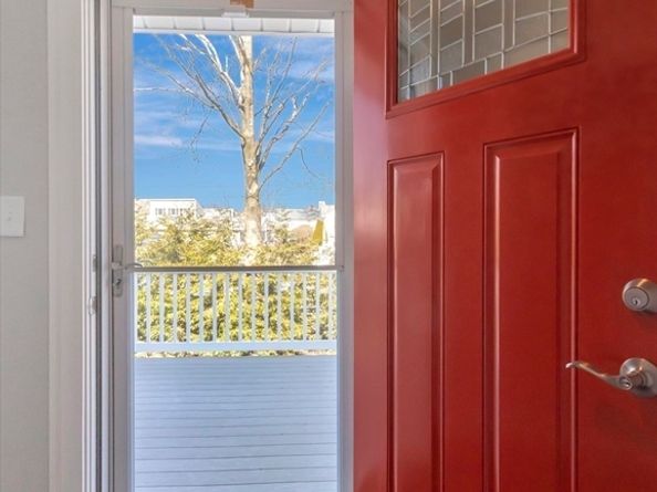9 C St, Hull MA 02045