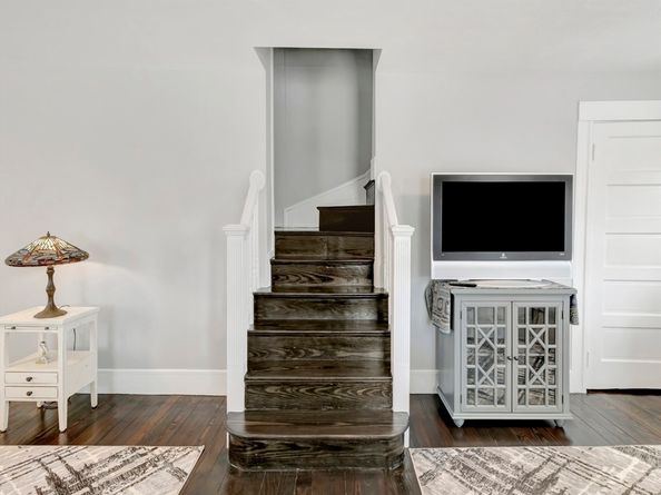 9 C St, Hull MA 02045