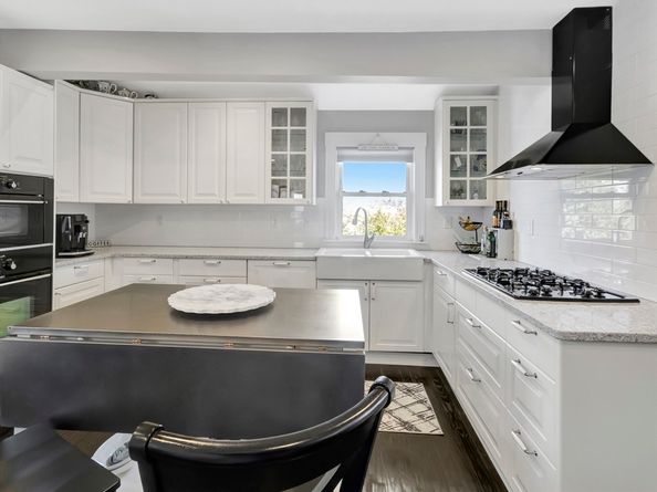 9 C St, Hull MA 02045