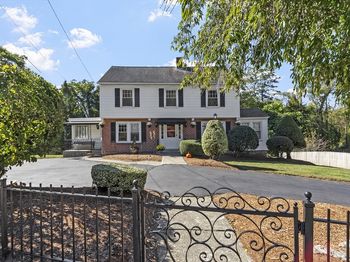 256 Massasoit Rd