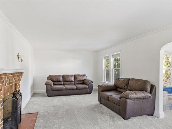 256 Massasoit Rd, Worcester MA 01604