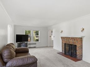 256 Massasoit Rd, Worcester MA 01604