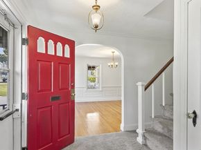 256 Massasoit Rd, Worcester MA 01604