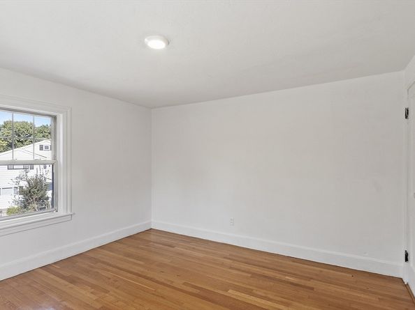 256 Massasoit Rd, Worcester MA 01604