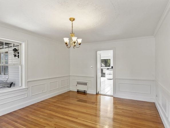 256 Massasoit Rd, Worcester MA 01604