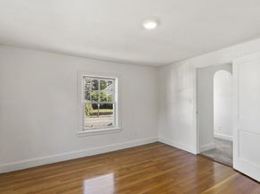 256 Massasoit Rd, Worcester MA 01604