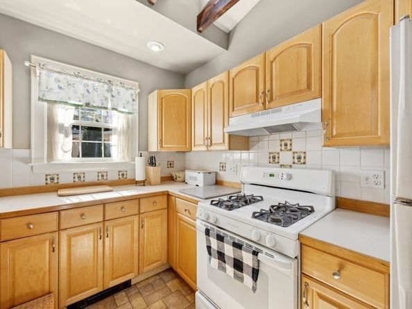 24 Bolton Street, Marlborough MA 01752