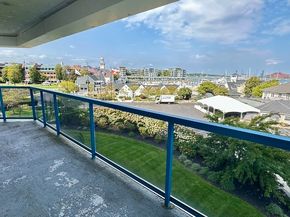 2001 Marina Dr 211, Quincy MA 02171