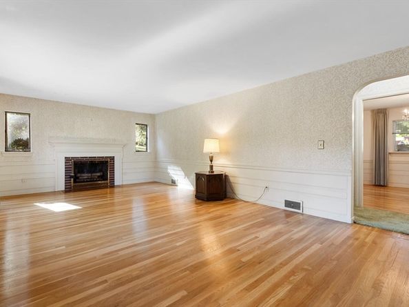 78 Windemere Cir, Braintree MA 02184