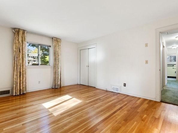 78 Windemere Cir, Braintree MA 02184