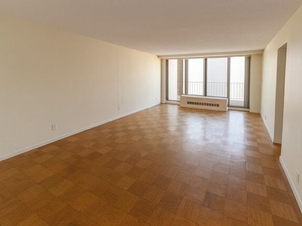 77 Pond Ave 1103, Brookline MA 02445