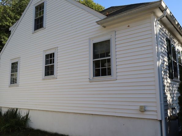 18 Crosby Rd, Wakefield MA 01880