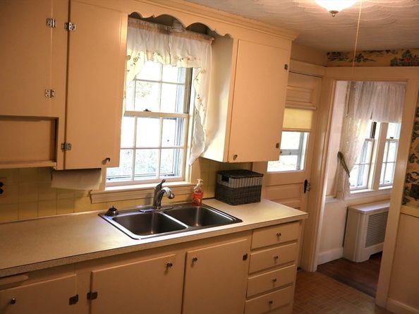 18 Crosby Rd, Wakefield MA 01880