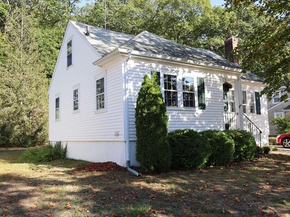 18 Crosby Rd, Wakefield MA 01880