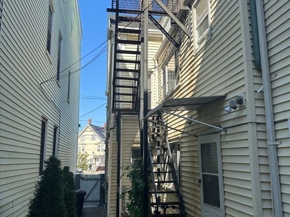 221 Trenton St, Boston MA 02128