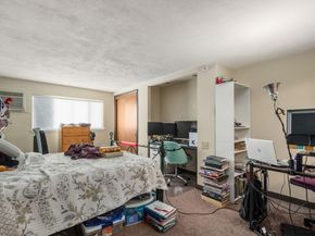 608 Boston Post Rd E 11, Marlborough MA 01752