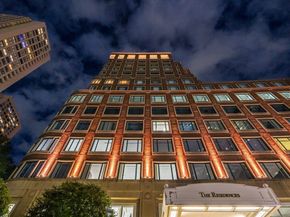 10 Rowes Wharf PH4, Boston MA 02110