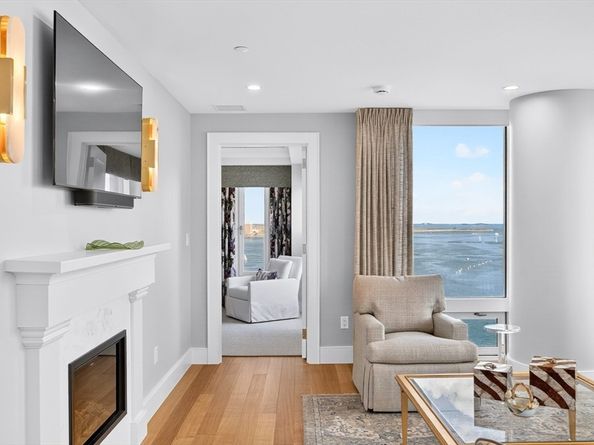 10 Rowes Wharf PH4, Boston MA 02110