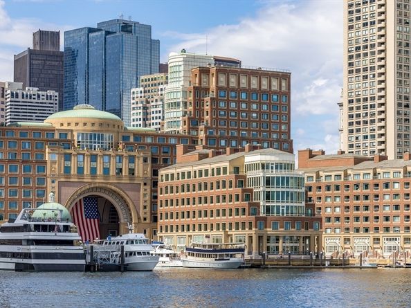 10 Rowes Wharf PH4, Boston MA 02110