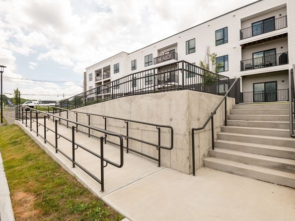 203 Lowell St. 304, Wilmington MA 01887