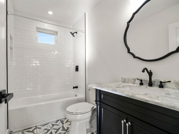 11 Seymour Ave 3, Lynn MA 01902
