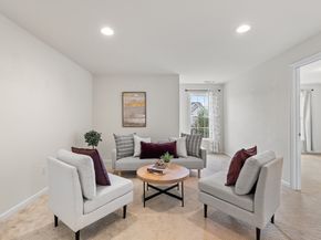 194 Stonehaven Dr, Weymouth MA 02190