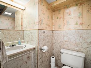 68 Housatonic Street, Worcester MA 01606