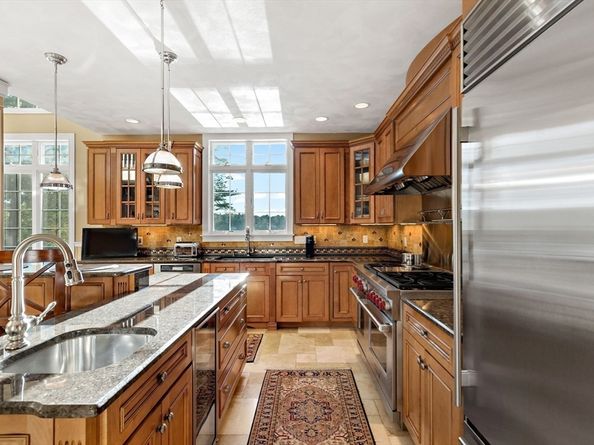 1 Appian Way, Westford MA 01886
