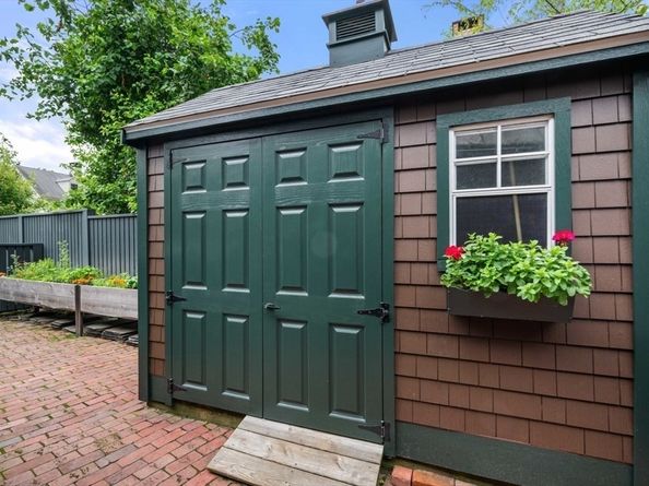 84 Garden St, Cambridge MA 02138